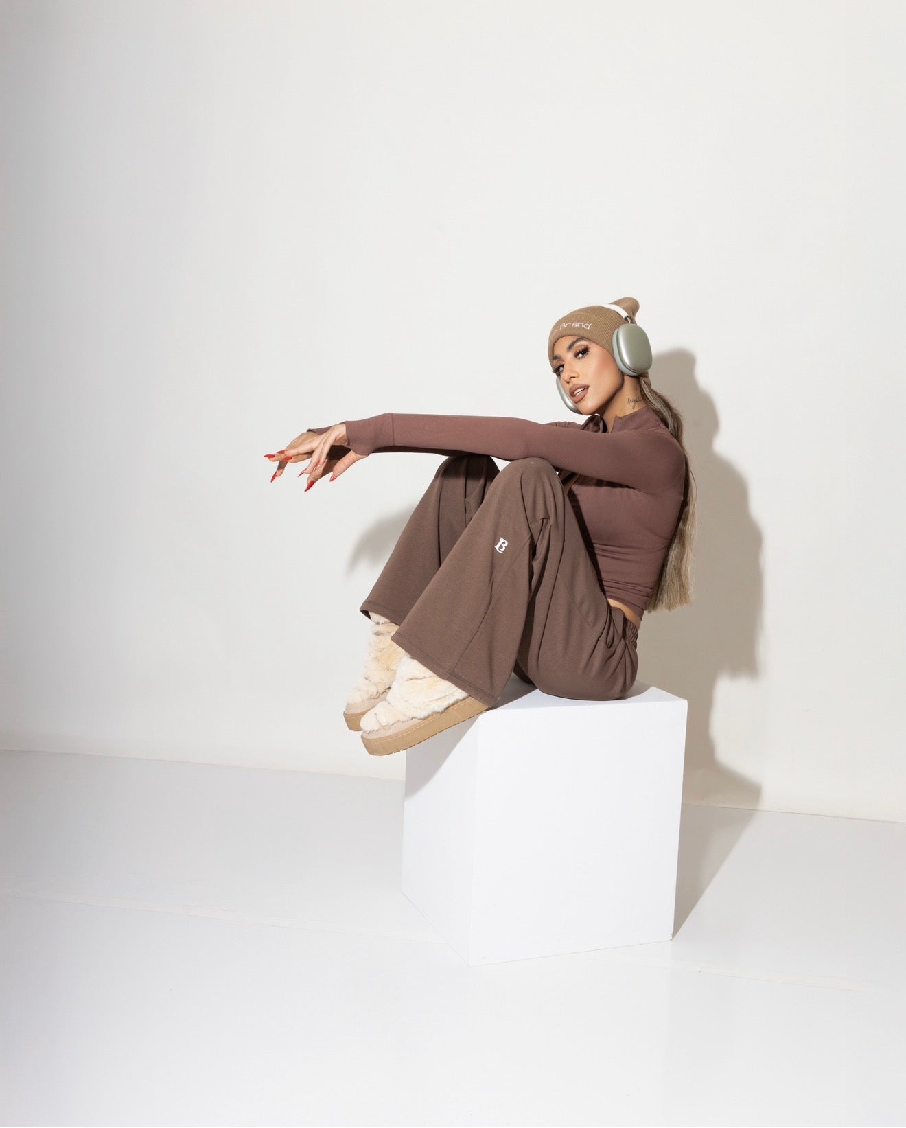 Le’ Brand Jogger Pants